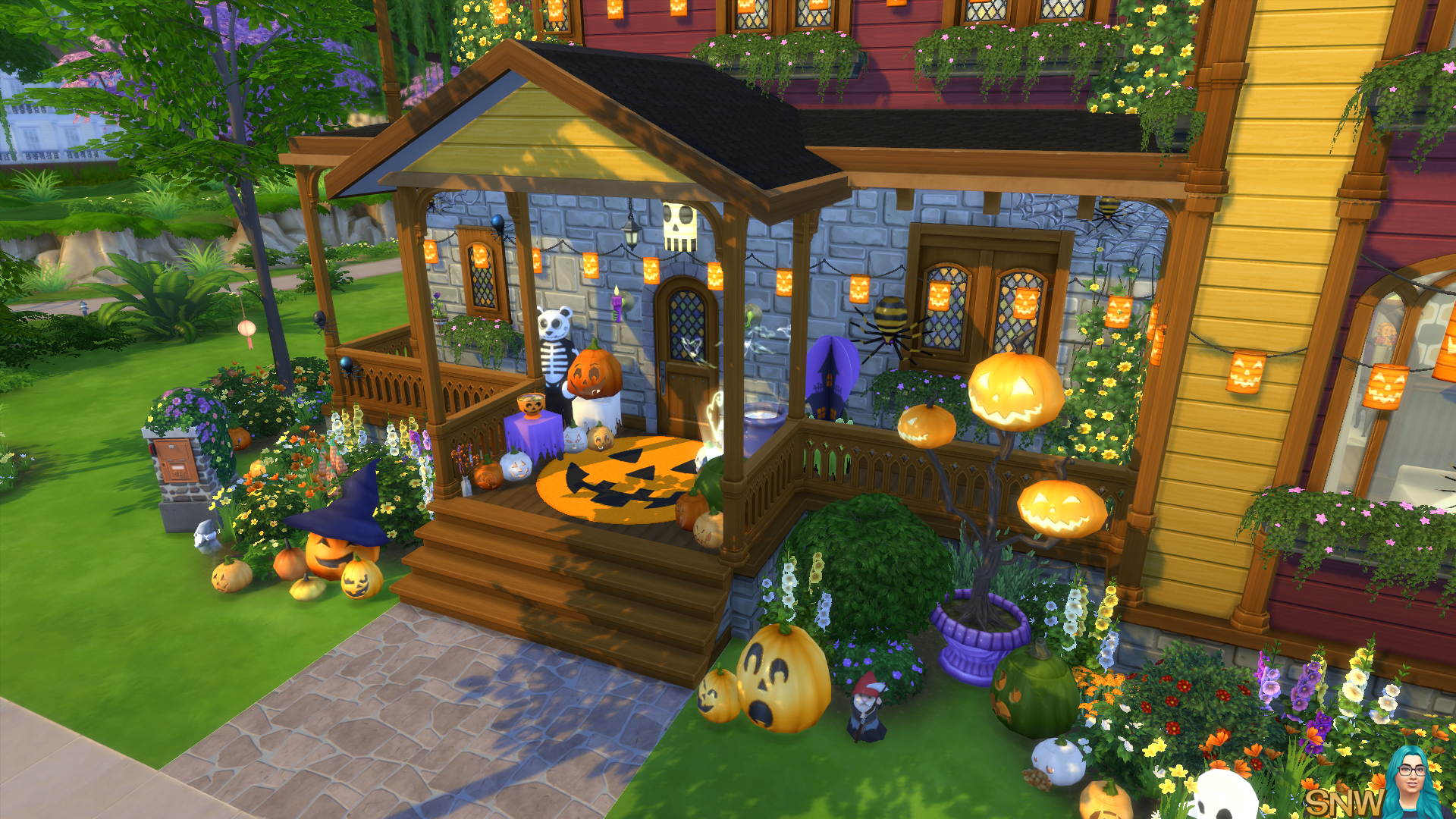 Spooky &amp; Cute Victorian Home